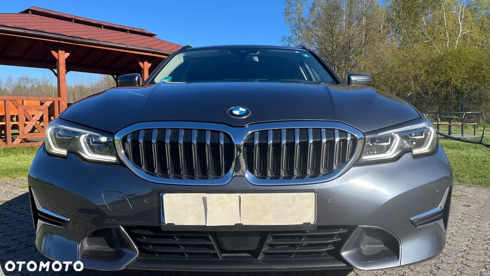 BMW Seria 3 320d Luxury Line Purity sport - 11