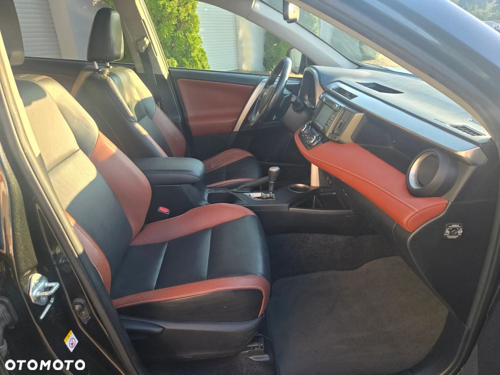 Toyota RAV4 - 16