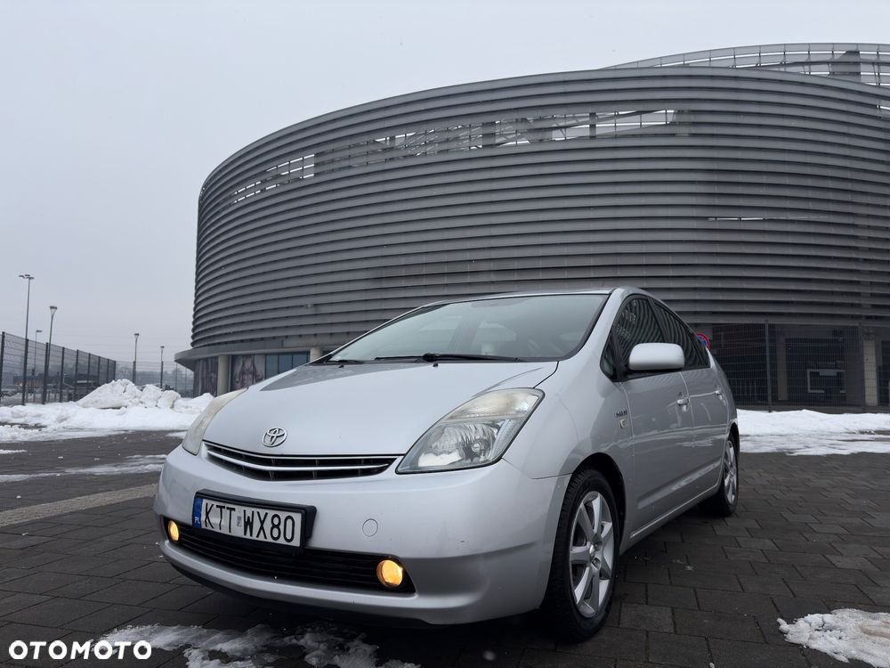 Toyota Prius 1.5 VVT-i Sol - 1