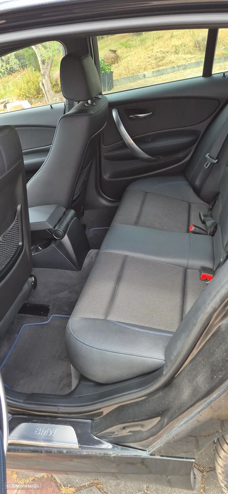 BMW 118 d Pack M - 8