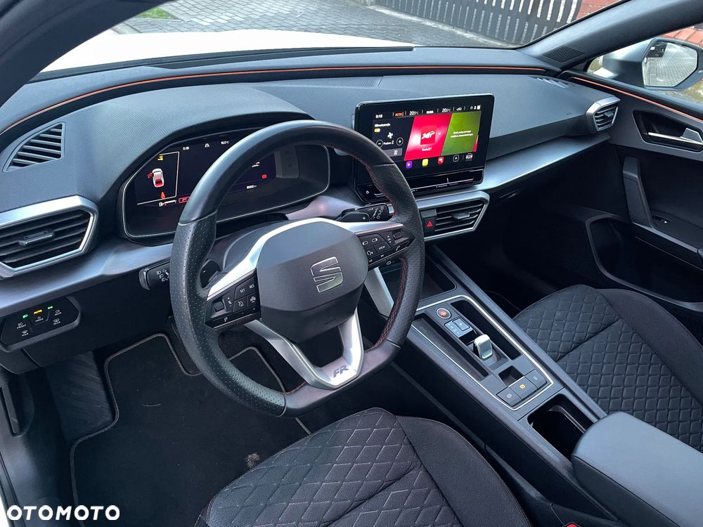 Seat Leon Sportstourer 2.0 TDI FR DSG - 23