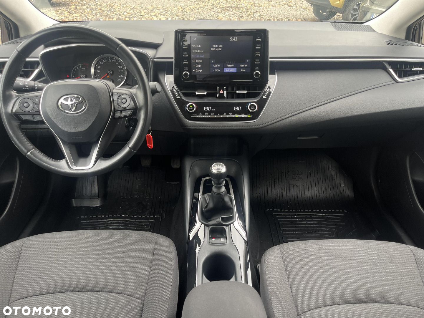 Toyota Corolla - 8