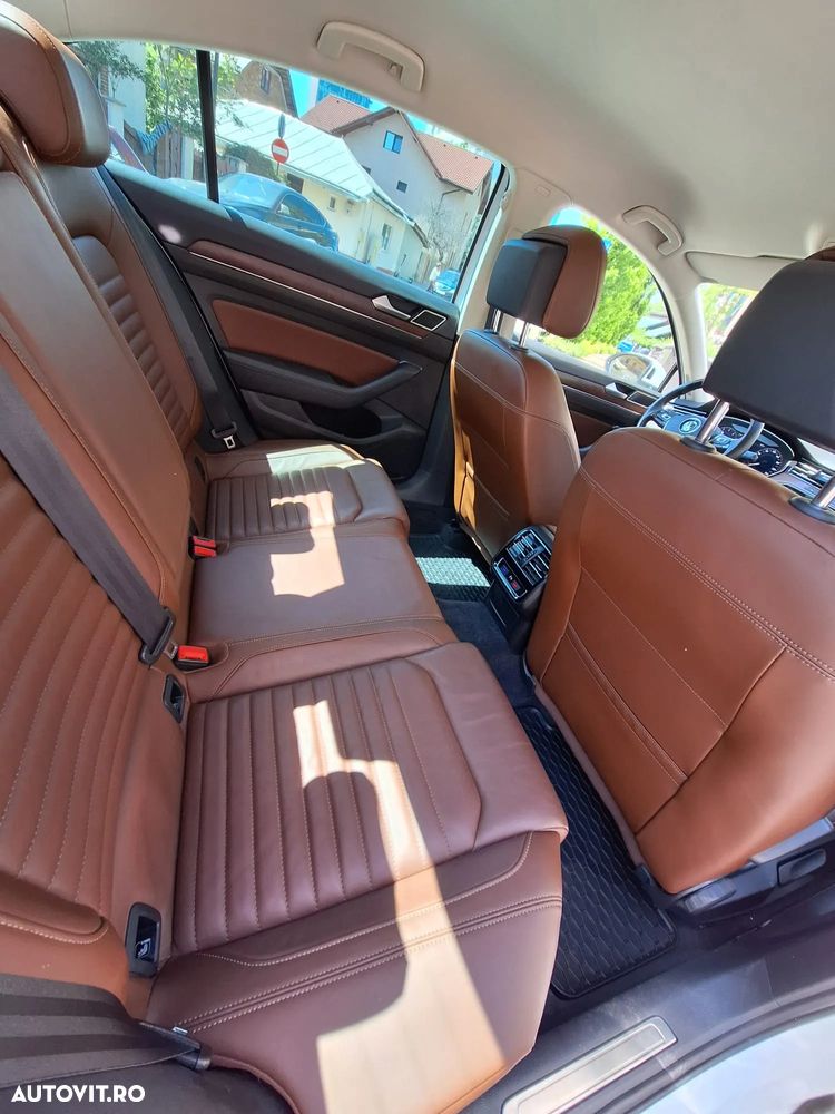 Volkswagen Passat 2.0 TSI DSG Highline - 12