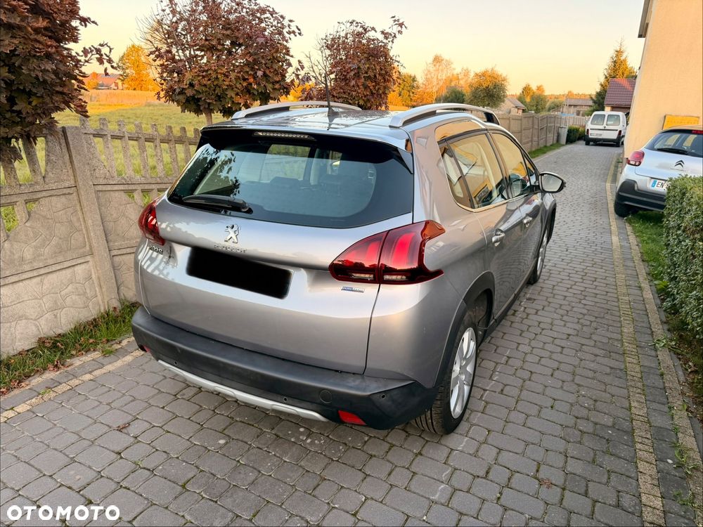 Peugeot 2008 PureTech 110 Stop&Start EAT6 Allure - 5