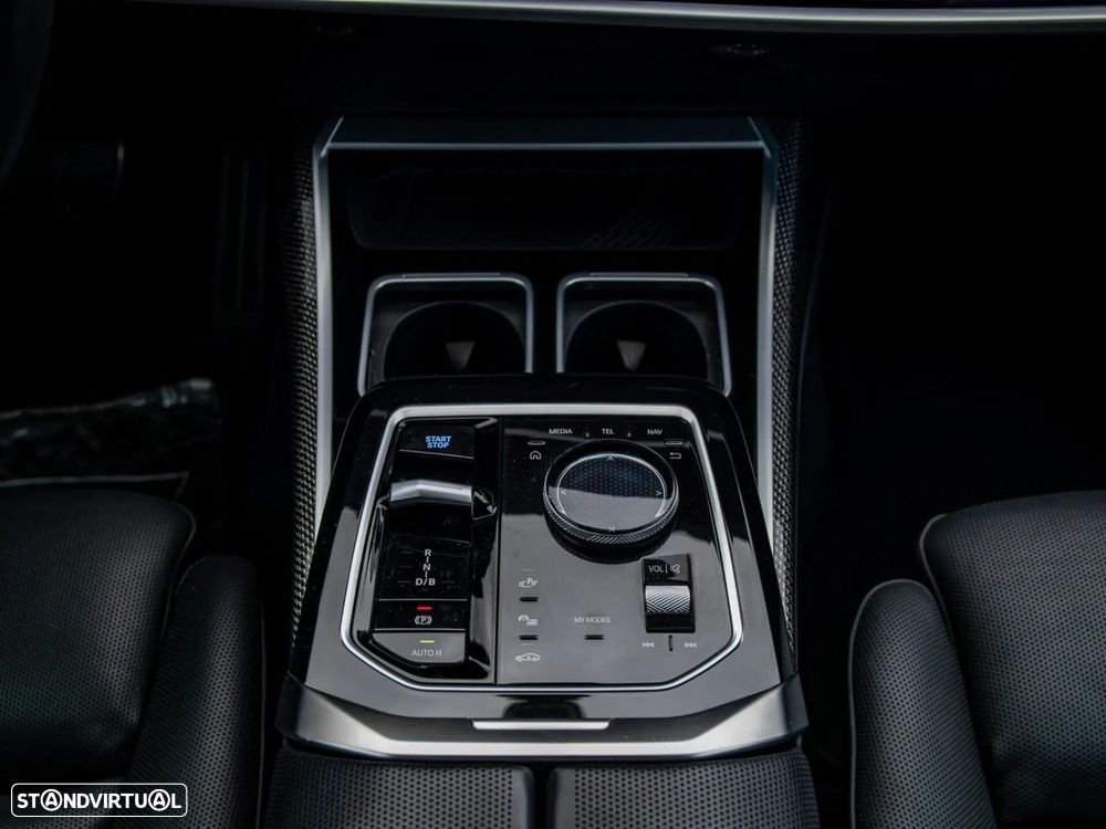 BMW i7 eDrive50 Pack Desportivo M Pro - 36