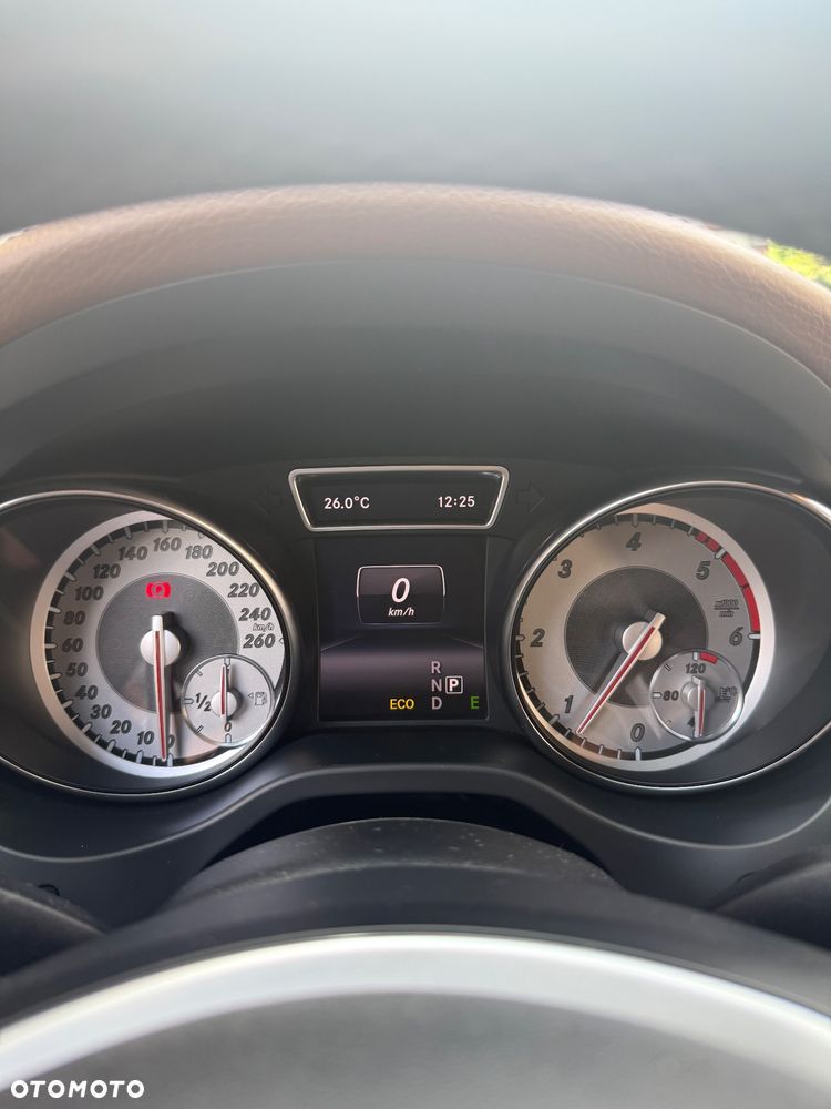 Mercedes-Benz CLA 200 d 7G-DCT - 17