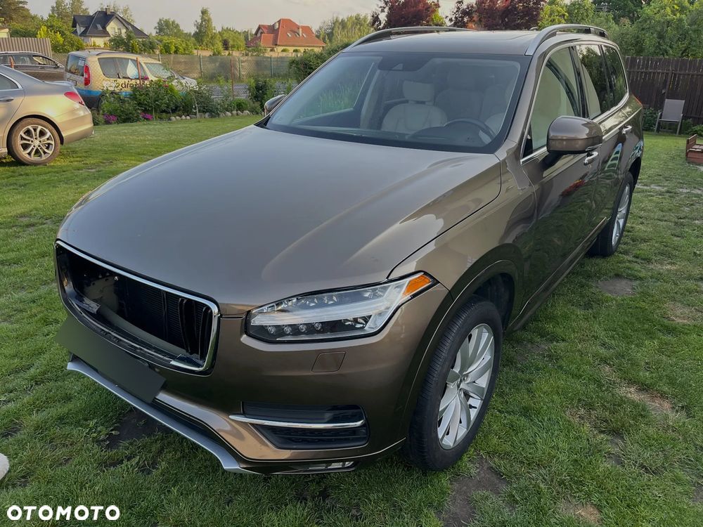 Volvo XC 90 - 1