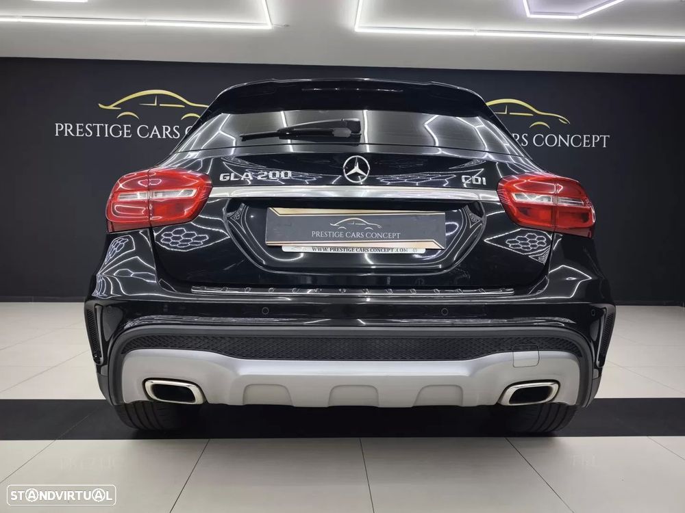 Mercedes-Benz GLA 200 d 7G-DCT AMG Line - 14