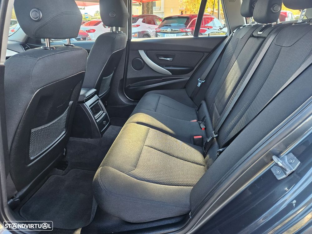 BMW 318 d Touring Advantage Auto - 18