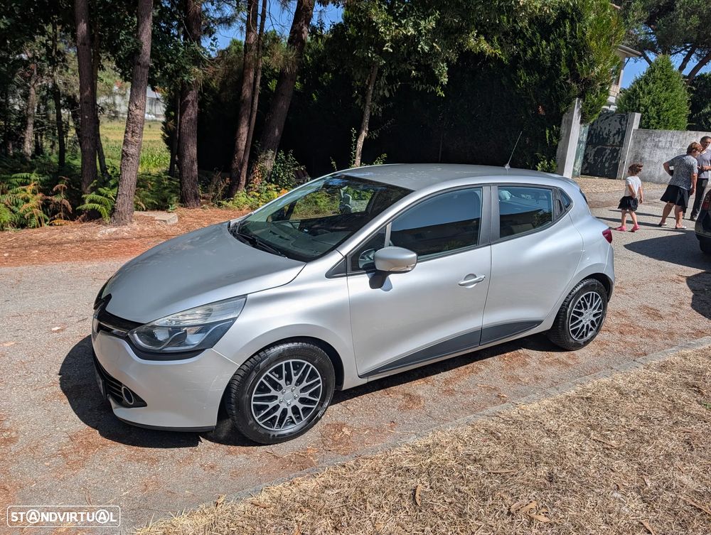 Renault Clio - 7