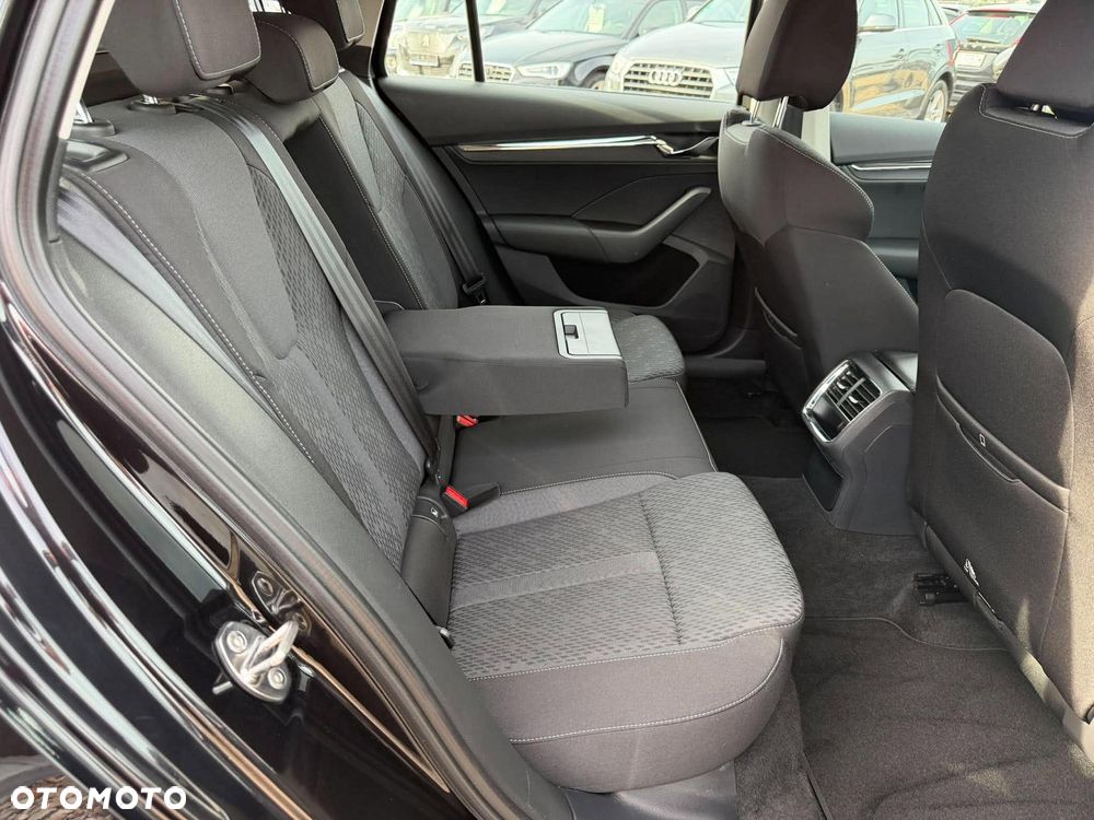 Skoda Octavia 2.0 TDI DSG Premium Edition - 26