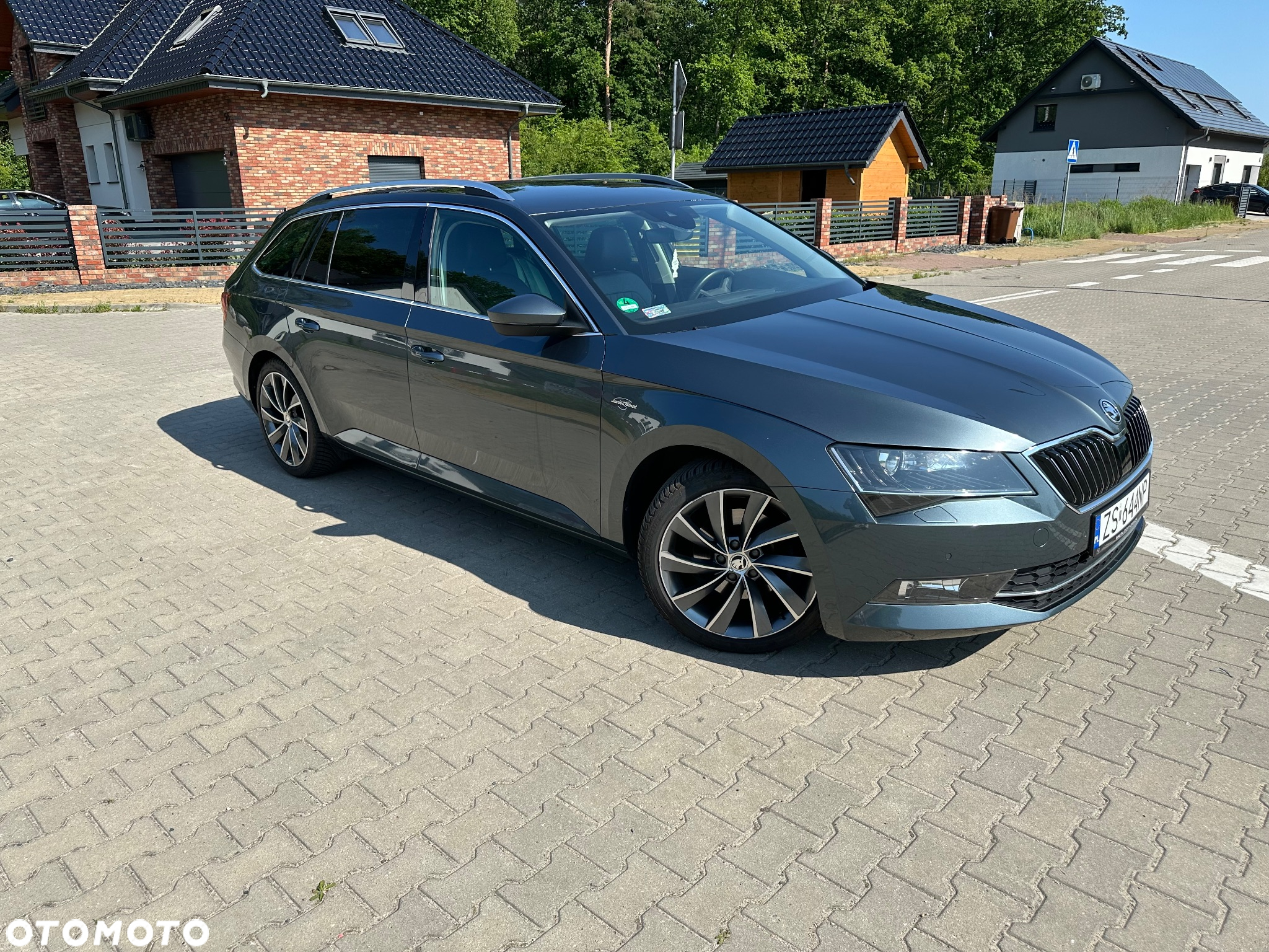Skoda Superb 2.0 TDI 4x4 L&K DSG - 6