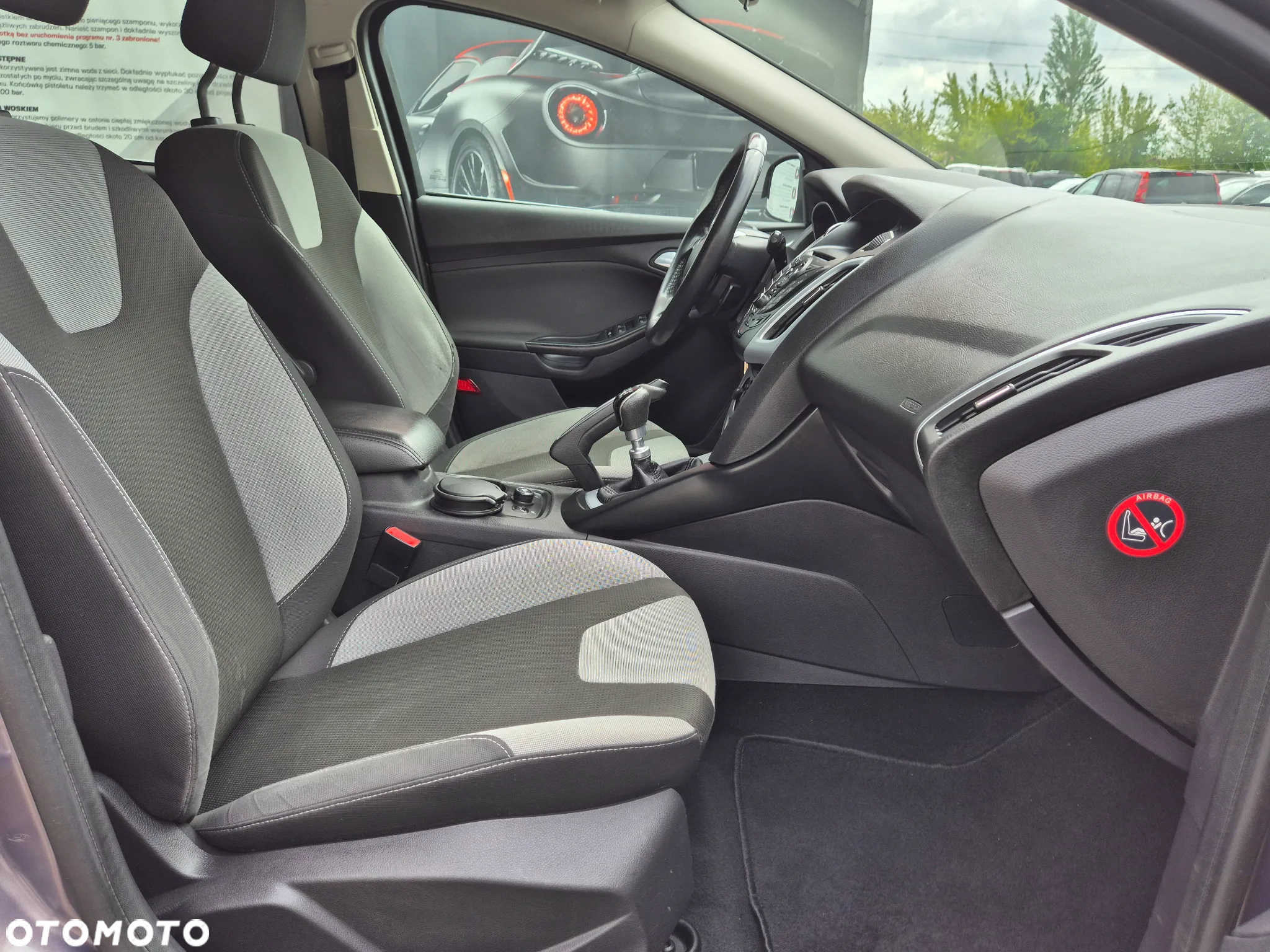 Ford Focus - 29