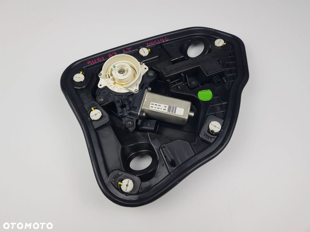 Silniczek Silnik Dociąg drzwi prawych Prawy Tył Audi A7 S7 4G 4G8839004 - 2