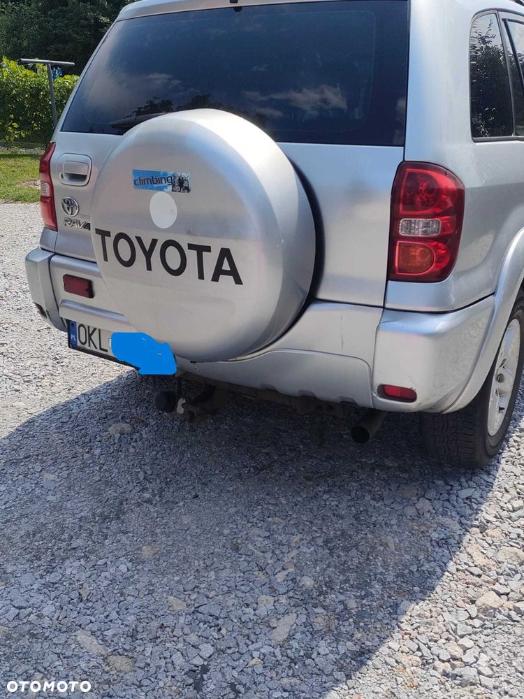 Toyota RAV4 - 8