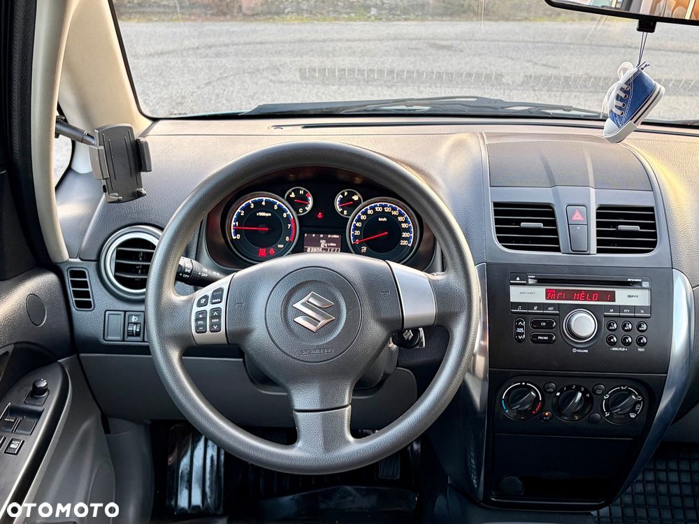 Suzuki SX4 - 16