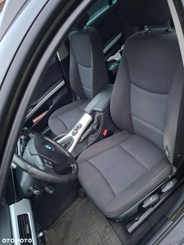 BMW Seria 3 318d - 8