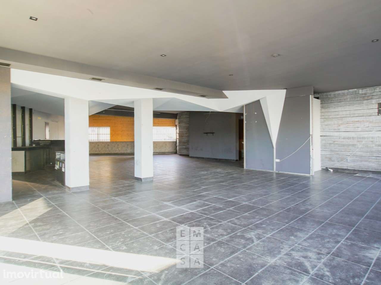 Loja  Venda em Oliveira de Azeméis, Santiago de Riba-Ul, Ul, Macinhata - Grande imagem: 4/21