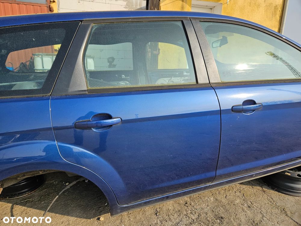 Drzwi prawe tył tylne Ford Focus Mk2 Lift 2009 rok lak. 36 kombi - 1