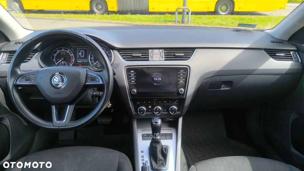 Skoda Octavia 1.5 TSI ACT Style DSG - 19
