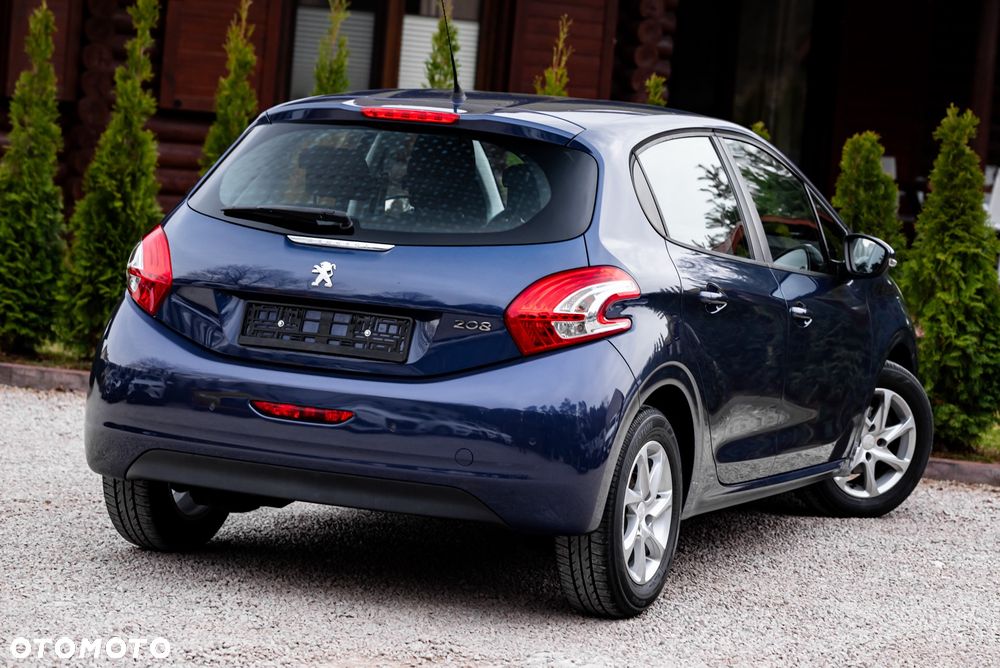 Peugeot 208 PureTech 82 Allure - 12