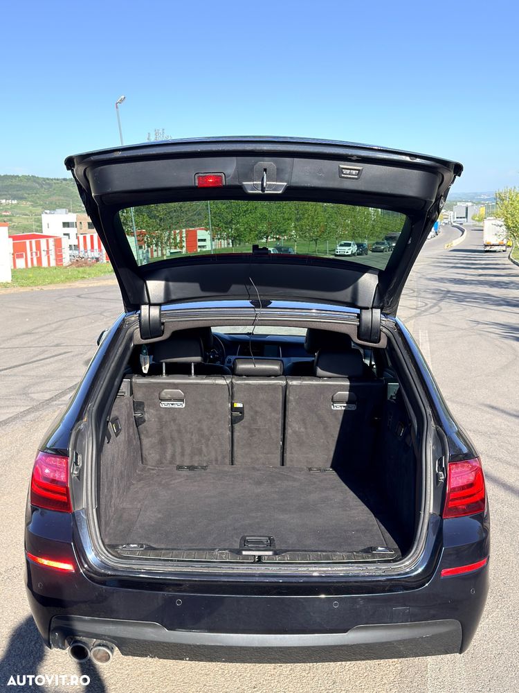 BMW Seria 5 520d xDrive AT - 17