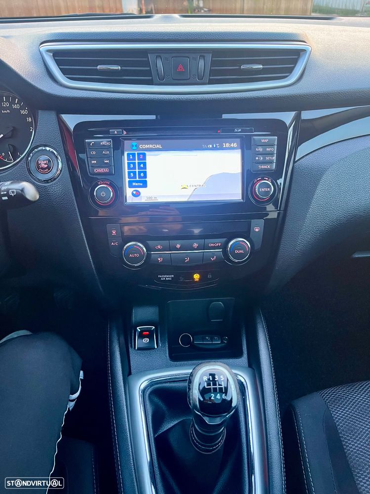 Nissan Qashqai 1.5 dCi N-Connecta 18 - 11