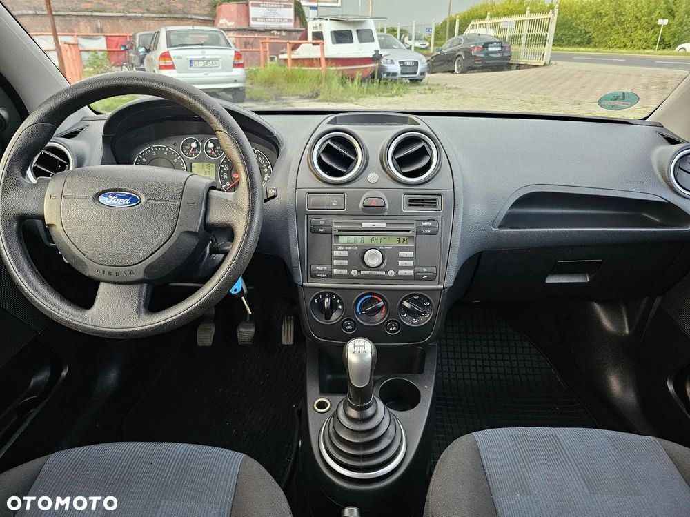 Ford Fiesta 1.4 Ambiente - 13