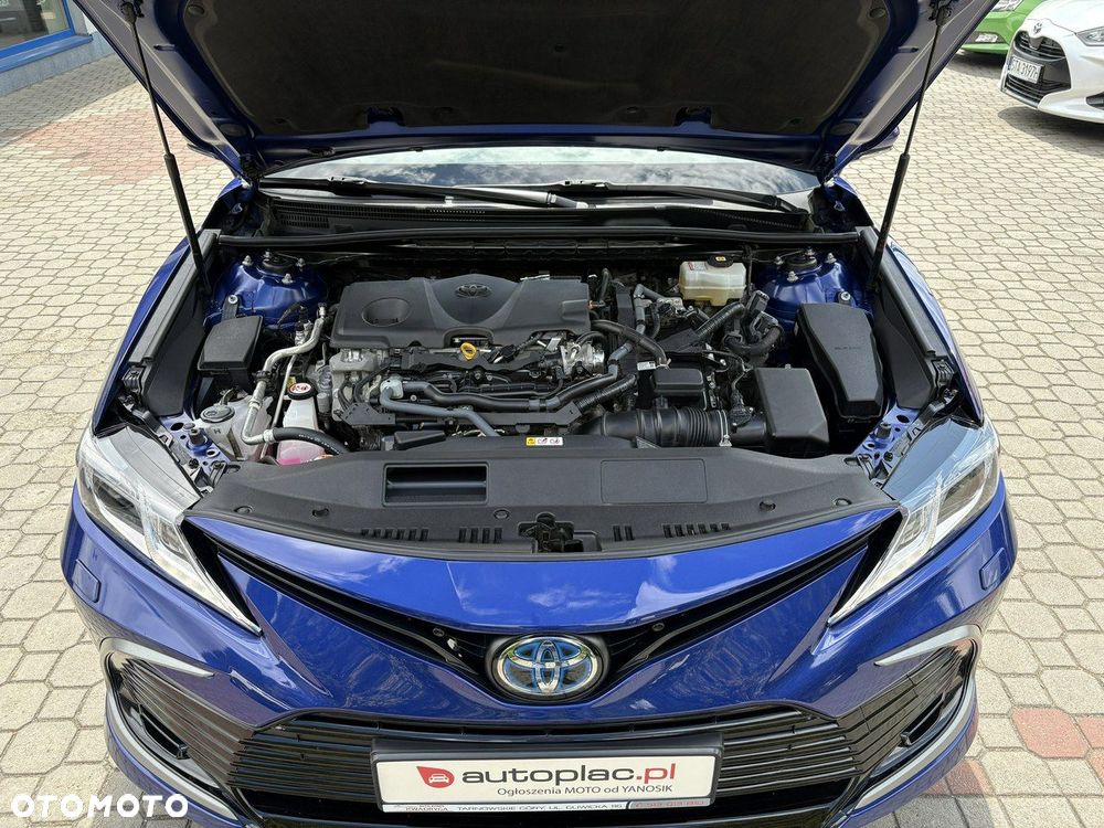 Toyota Camry - 16