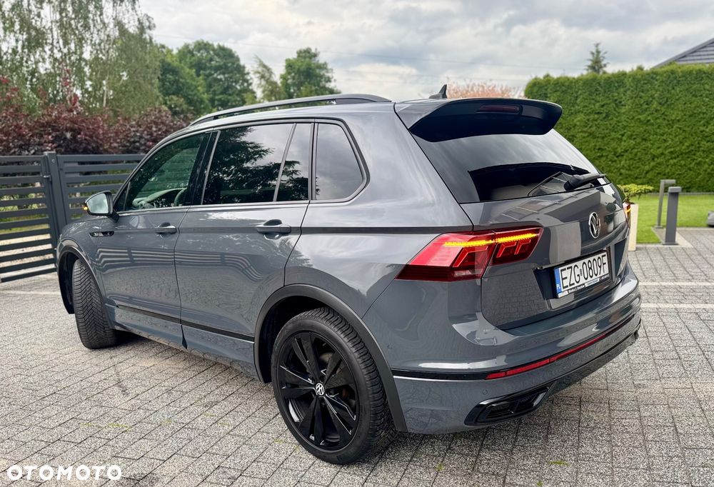 Volkswagen Tiguan 2.0 TDI SCR 4MotION DSG R-Line - 13