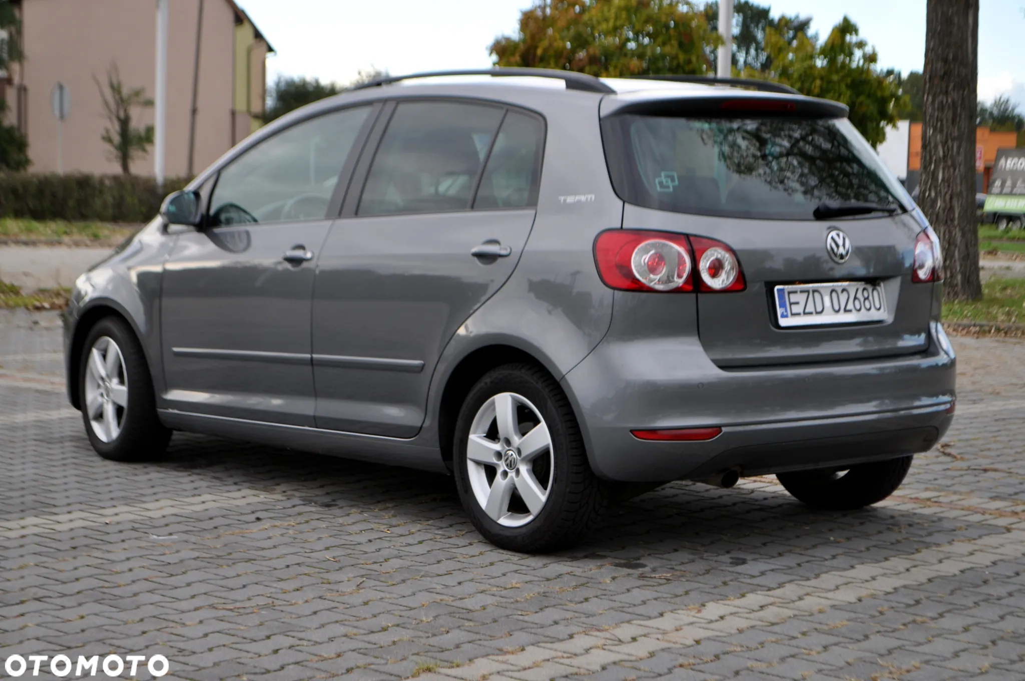 Volkswagen Golf Plus 1.6 TDI Comfortline - 10