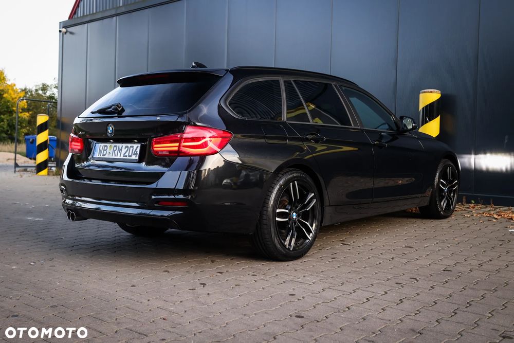 BMW Seria 3 320d xDrive Luxury Line sport - 18