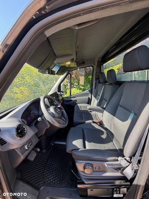 Mercedes-Benz SPRINTER - 8