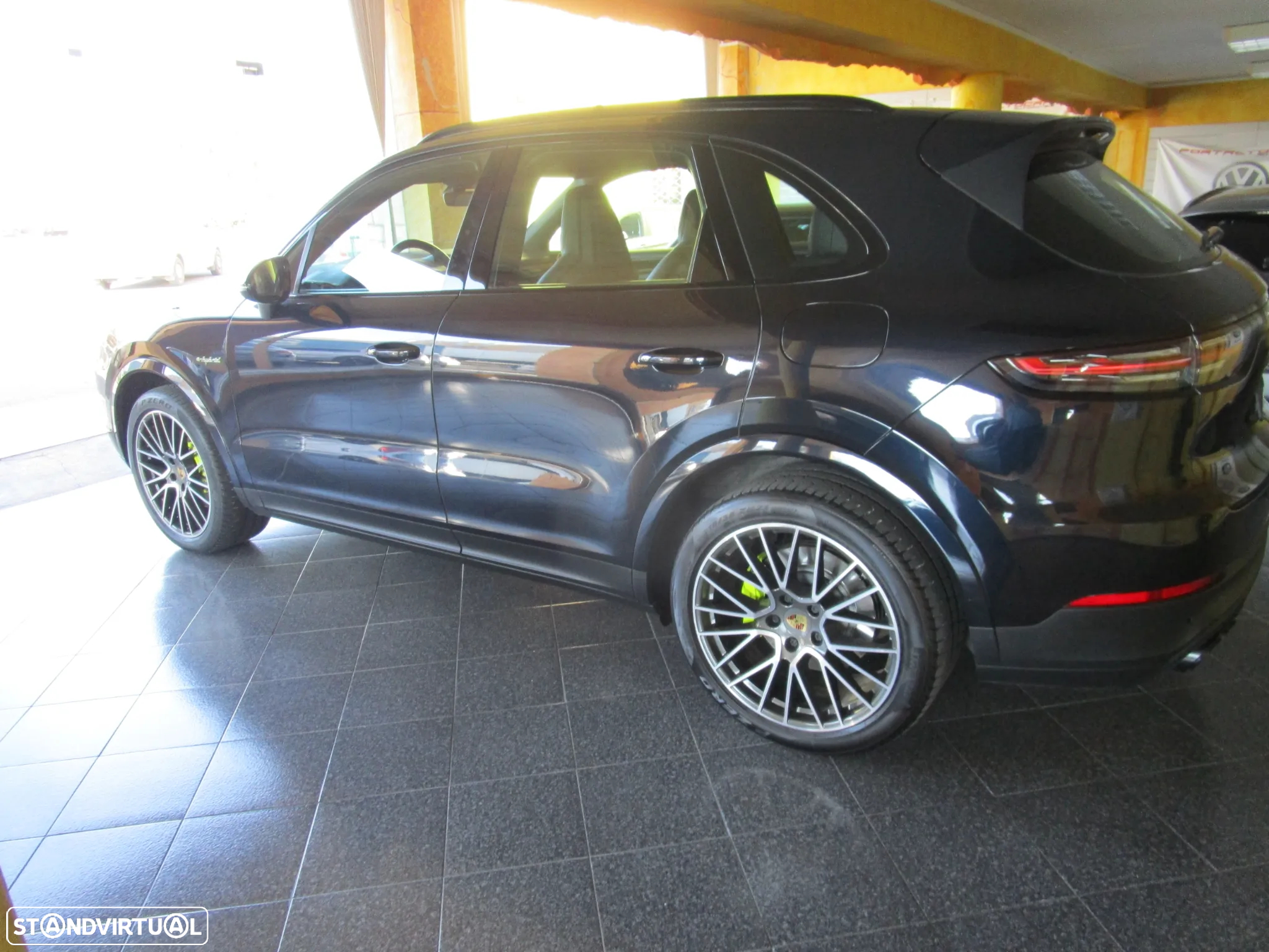 Porsche Cayenne E-Hybrid Platinum Edition - 3