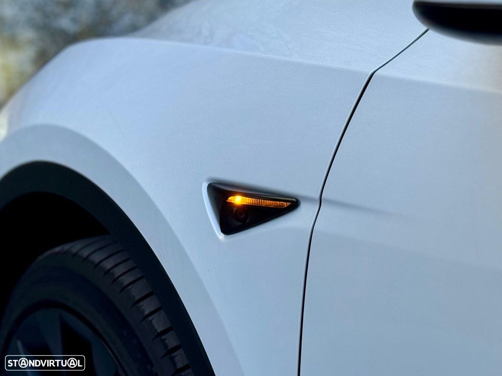 Tesla Model Y Standard - 21