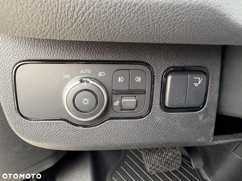 Mercedes-Benz SPRINTER 519 CDI - 12