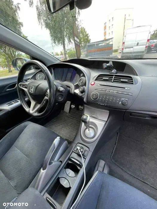 Honda Civic 1.8 Executive - 13