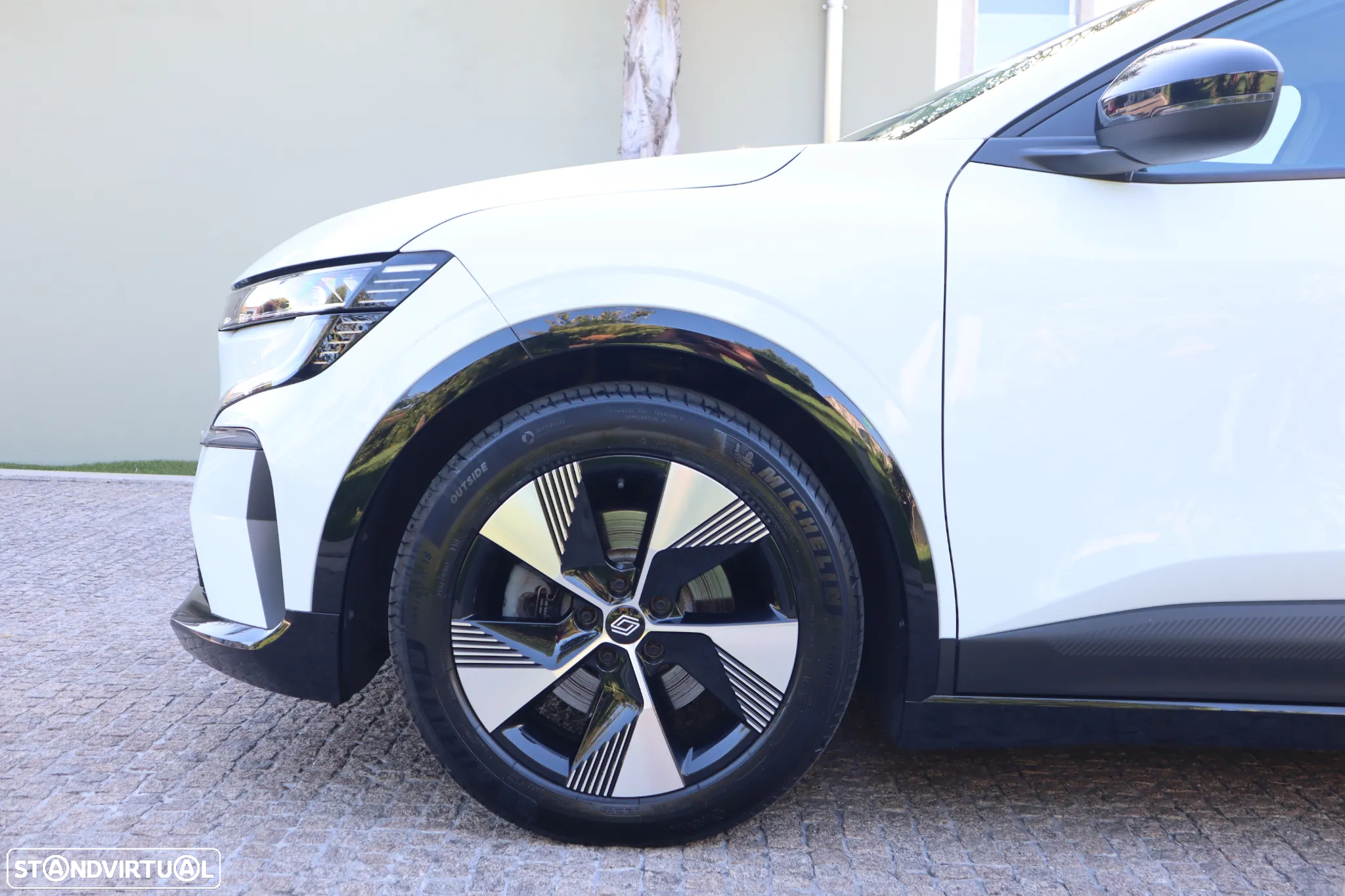 Renault Mégane E-Tech EV40 130hp standard charge Equilibre - 9