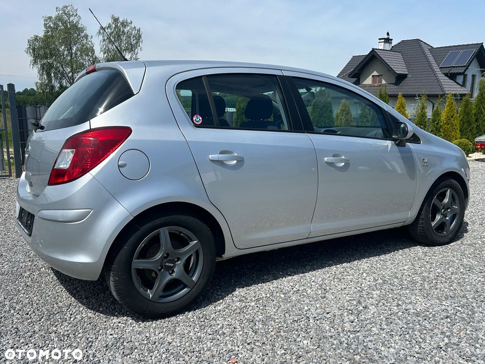 Opel Corsa - 3