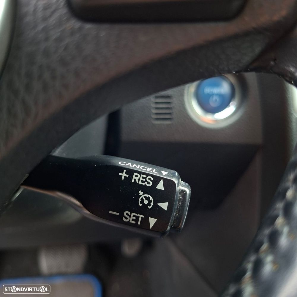 Toyota Auris 1.8 HSD Exclusive - 23