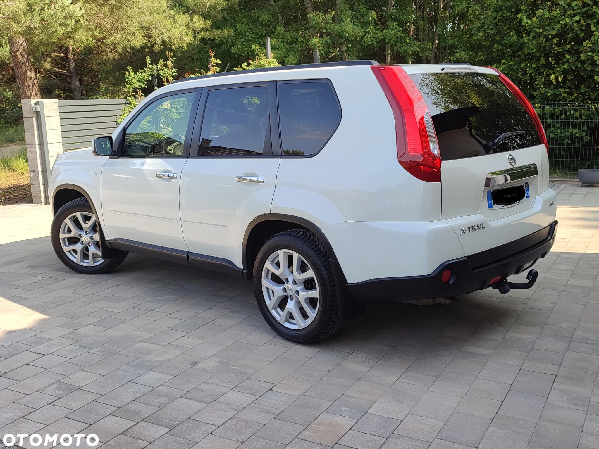 Nissan X-Trail 2.0 dCi 4x4 DPF Platinum - 3