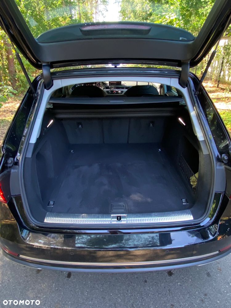 Audi A4 Avant 35 TFSI S tronic - 13