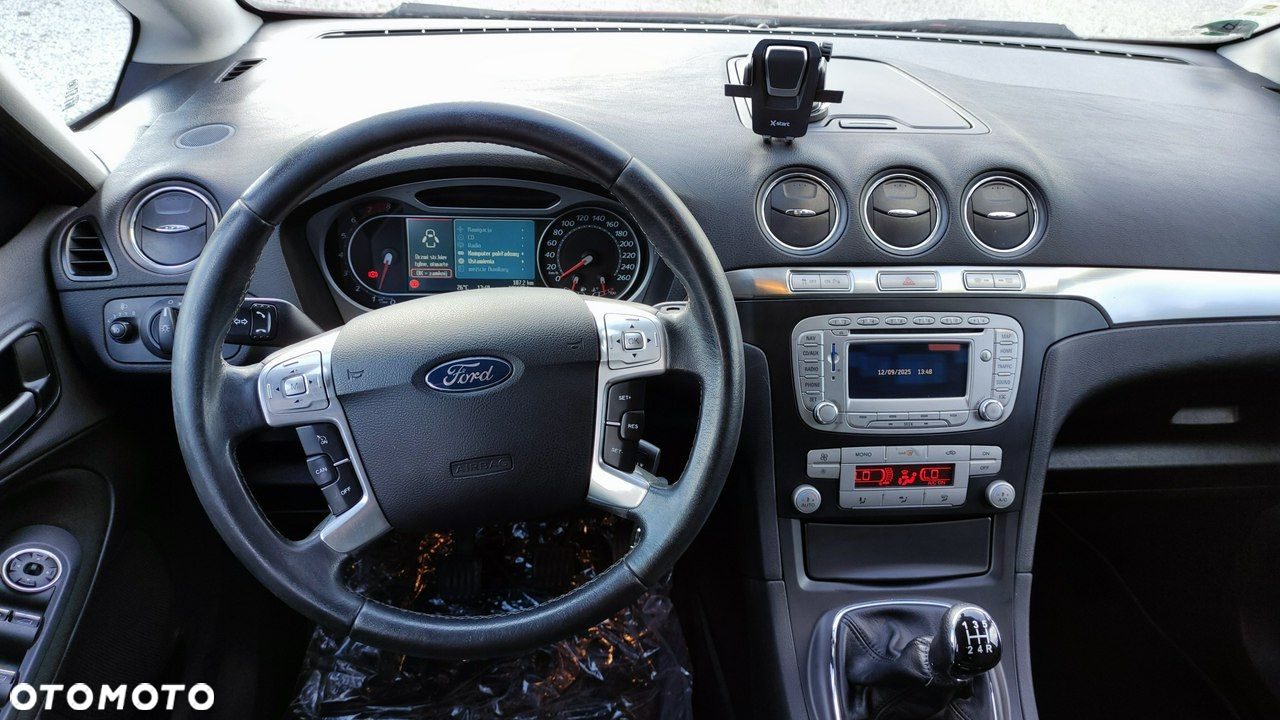 Ford S-Max - 25