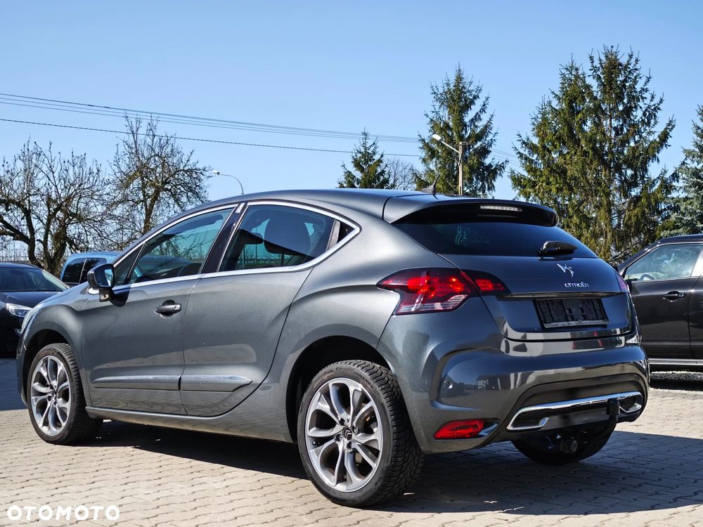 Citroën DS4 HDi 165 SoChic - 33