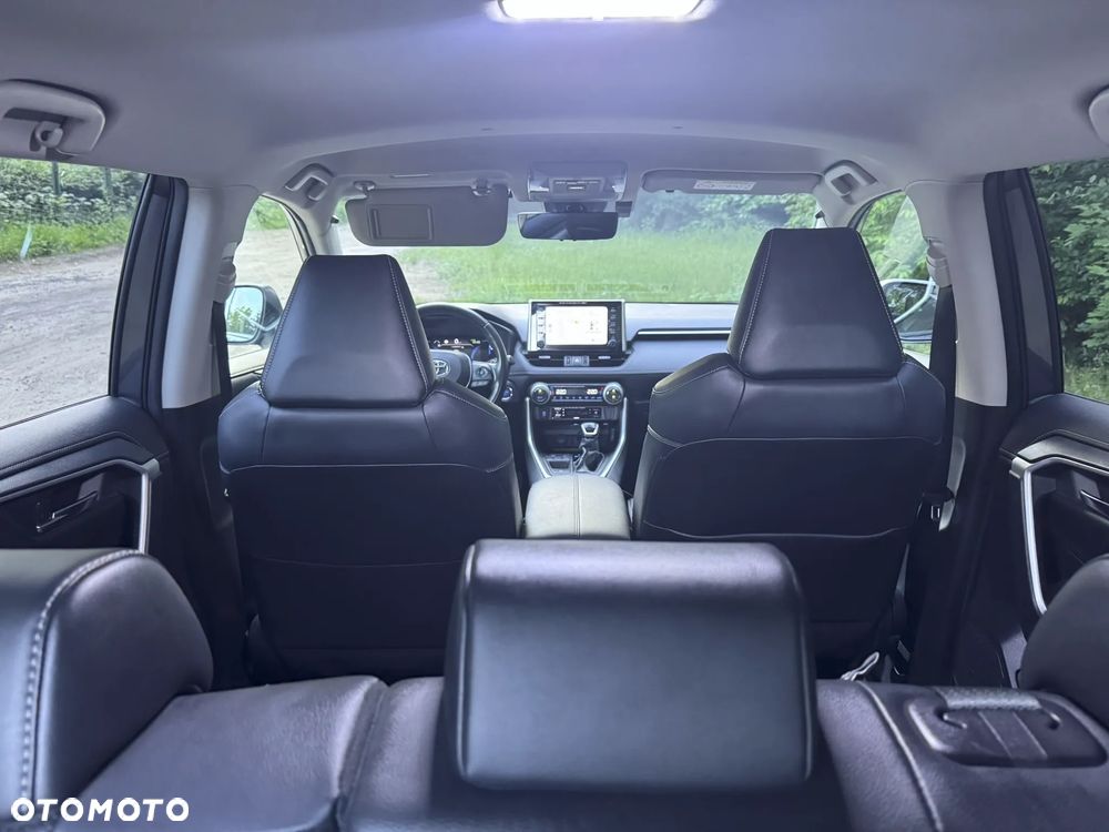 Toyota RAV4 - 10