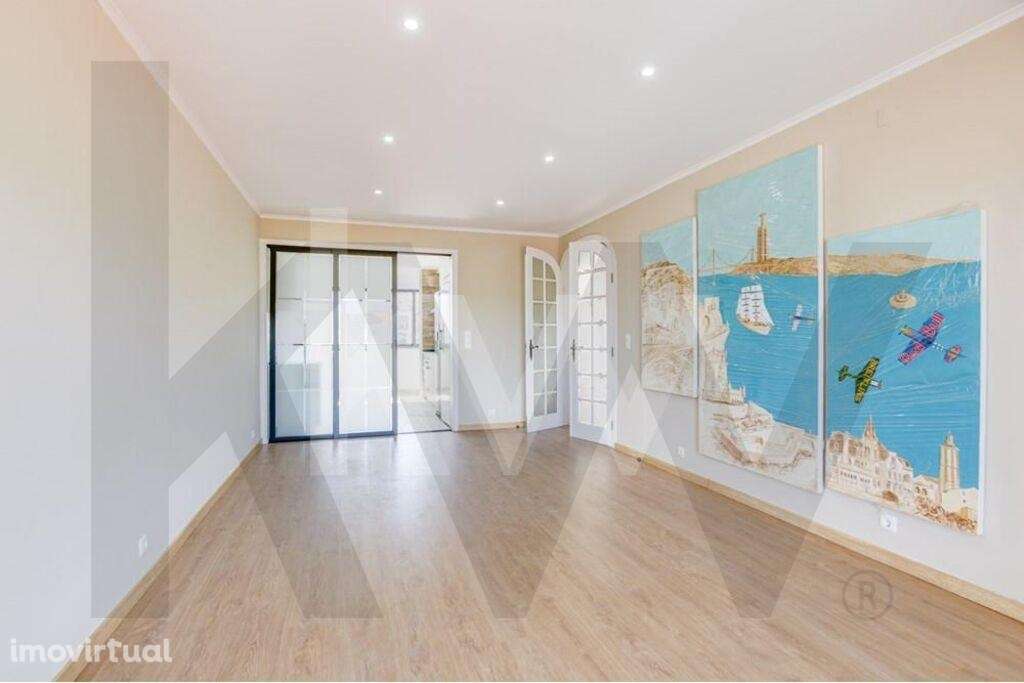 CascaisT4 Duplex no Centro histórico,  com excelente exposição solar - Grande imagem: 3/31