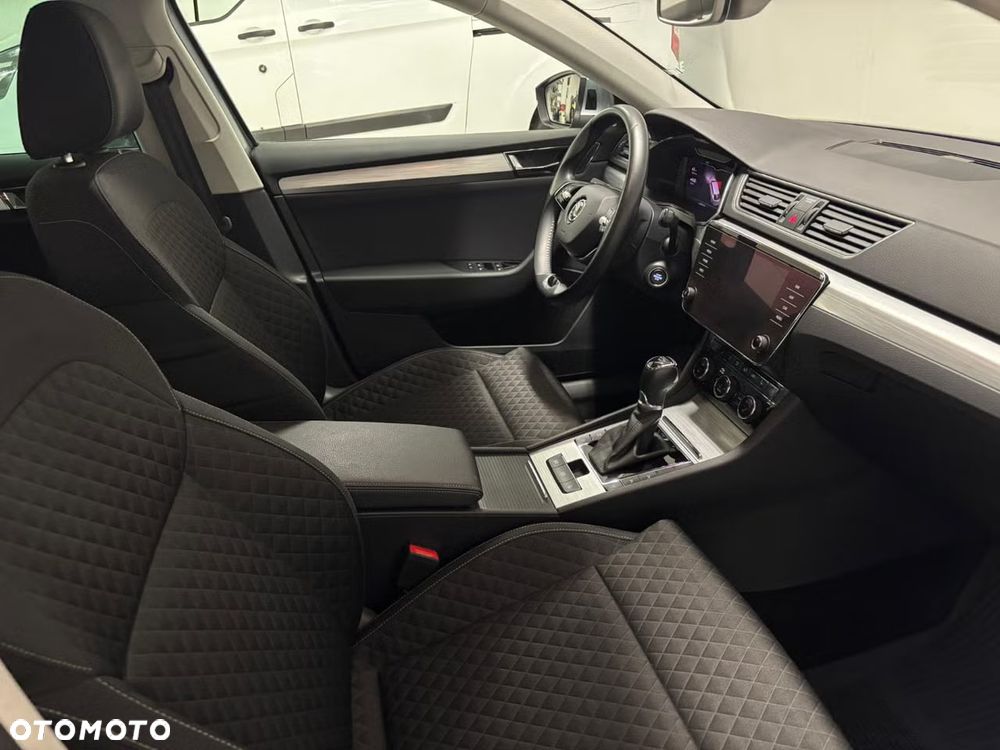 Skoda Superb 1.4 TSI Plug-In Hybrid L&K DSG - 16