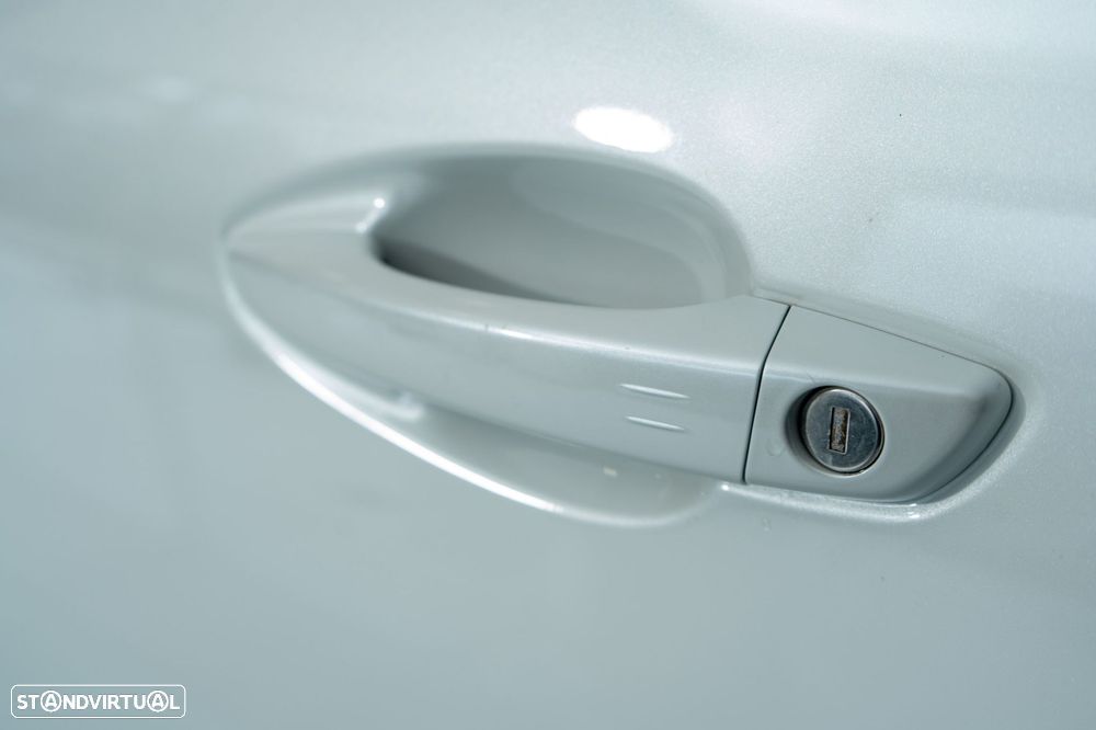 Peugeot 3008 1.6 Hybrid GT e-EAT8 - 13