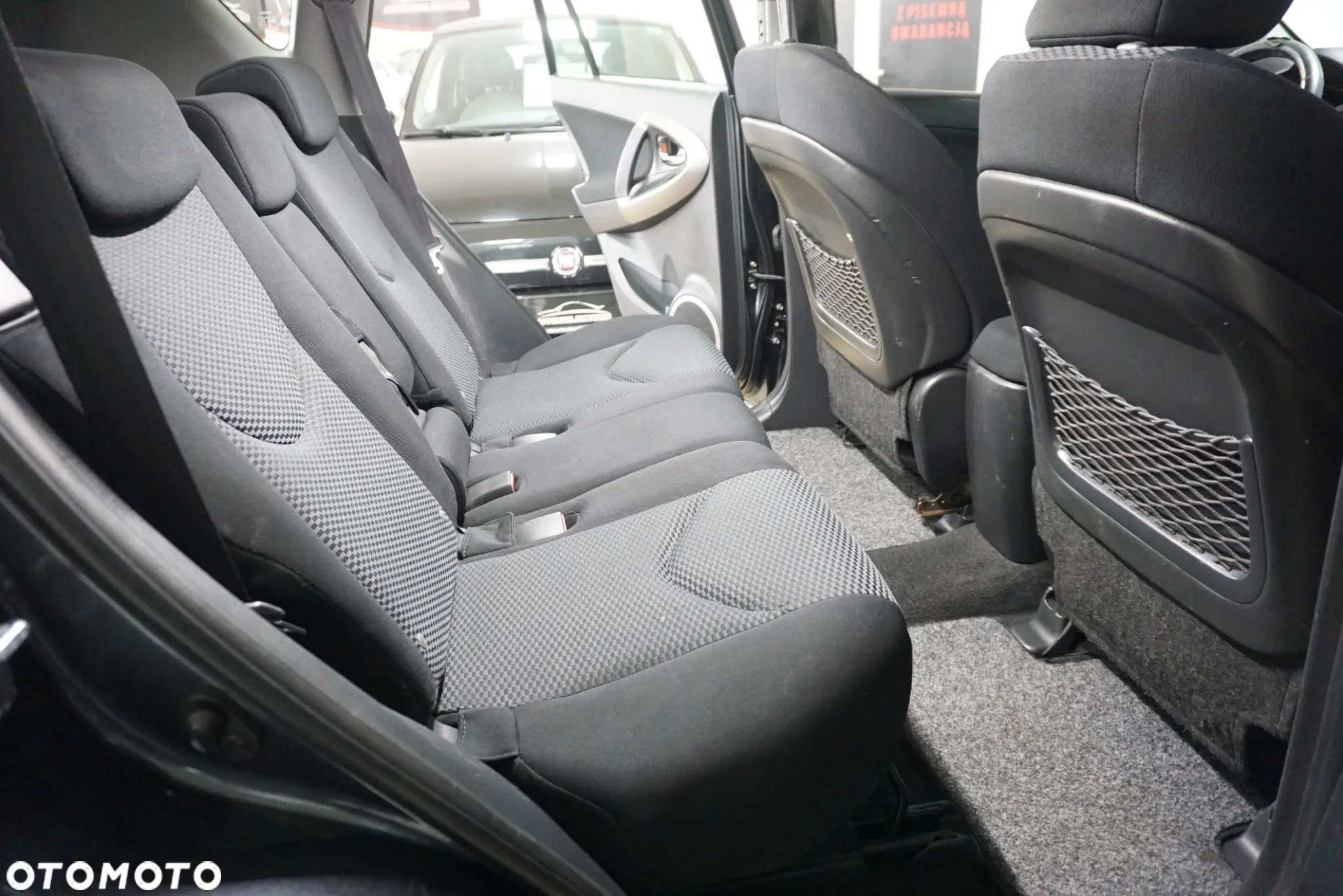 Toyota RAV4 2.2 D-4D 4x4 - 19