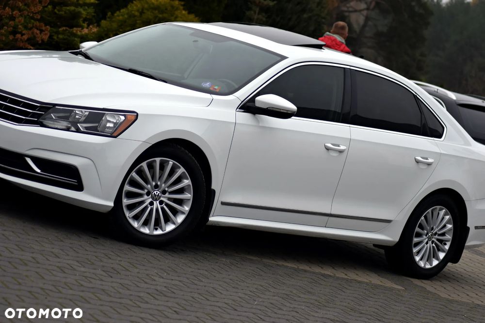 Volkswagen Passat - 18